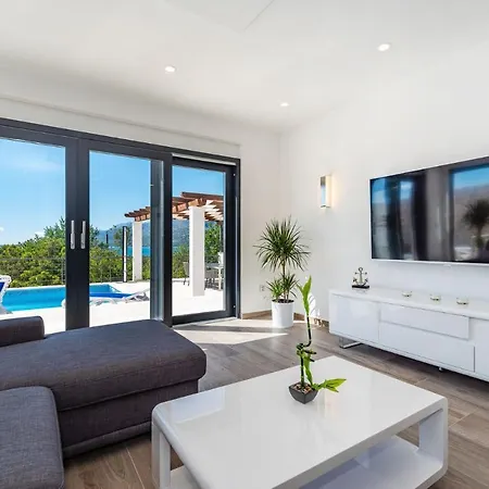 Carpe Diem Villa *